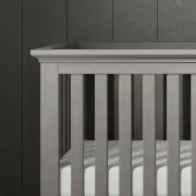Vero Crib Luxury Affordable Custom Baby Cribs by Liqana – Saudi Arabia